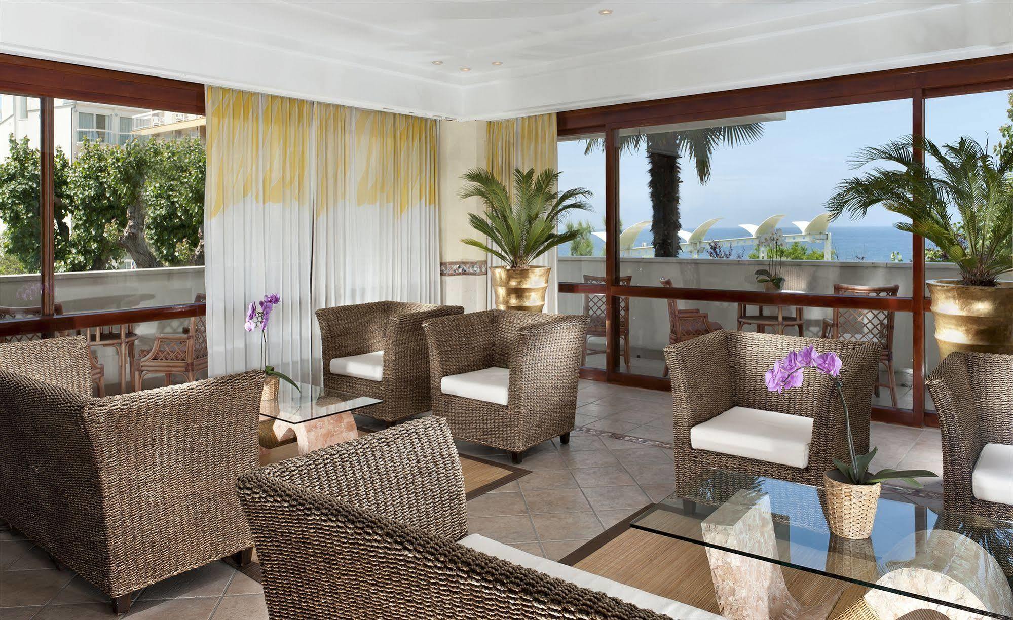 Hotel Alexander Gabicce Mare Buitenkant foto